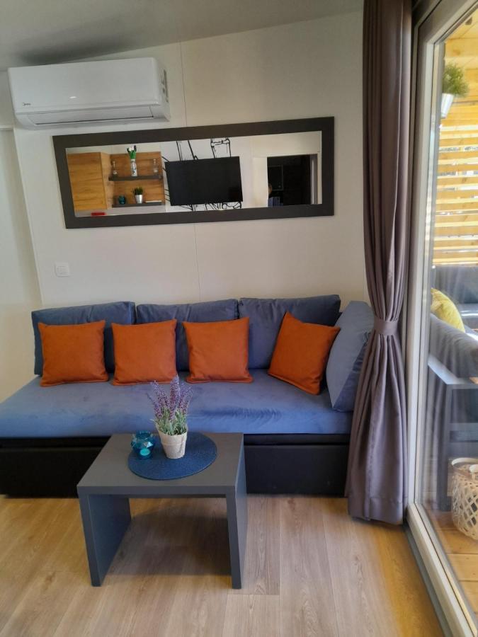 Mobile Home Ami & Alen Biograd Na Moru Eksteriør bilde