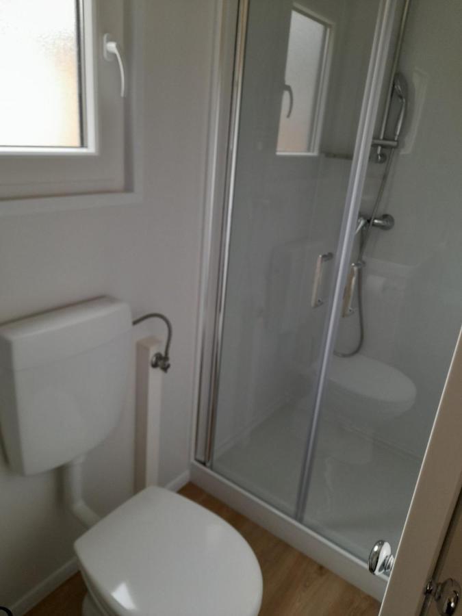 Mobile Home Ami & Alen Biograd Na Moru Eksteriør bilde